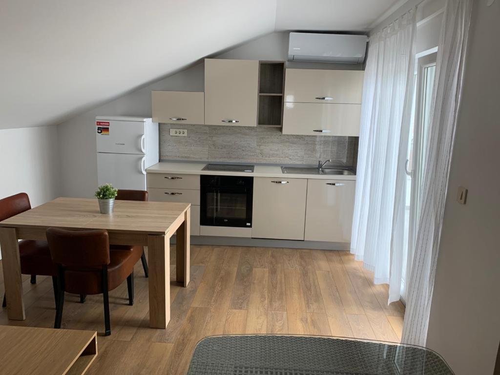 Korta Adria Apartment Drage Exterior photo